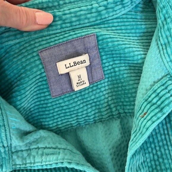 L.L.Bean Women's Comfort Corduroy Relaxed Shirt - Picture 6 of 8